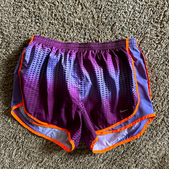 Nike Dri-fit running shorts lot of 4 women’s Large - Picture 4 of 5